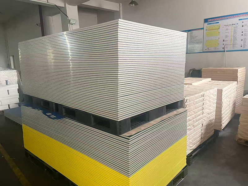 Outdoor engineering HDPE Two-Tone sandwich Sheet